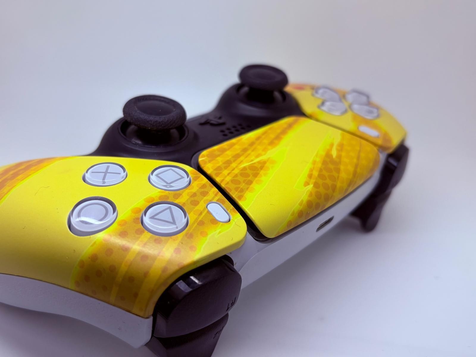 Sony PS5 controller dualsense - Custom PIKACHU POKEMON - Great Condition!!