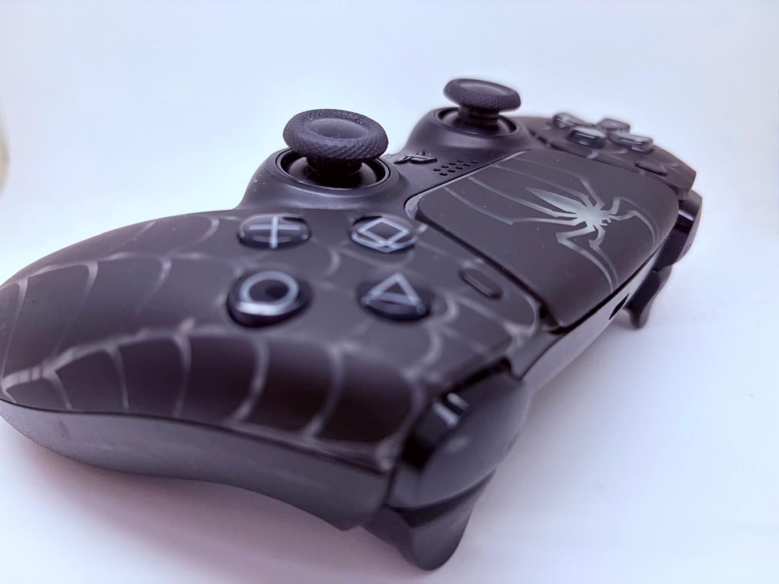 Sony PS5 controller dualsense - Custom VENOM controller - great condition!