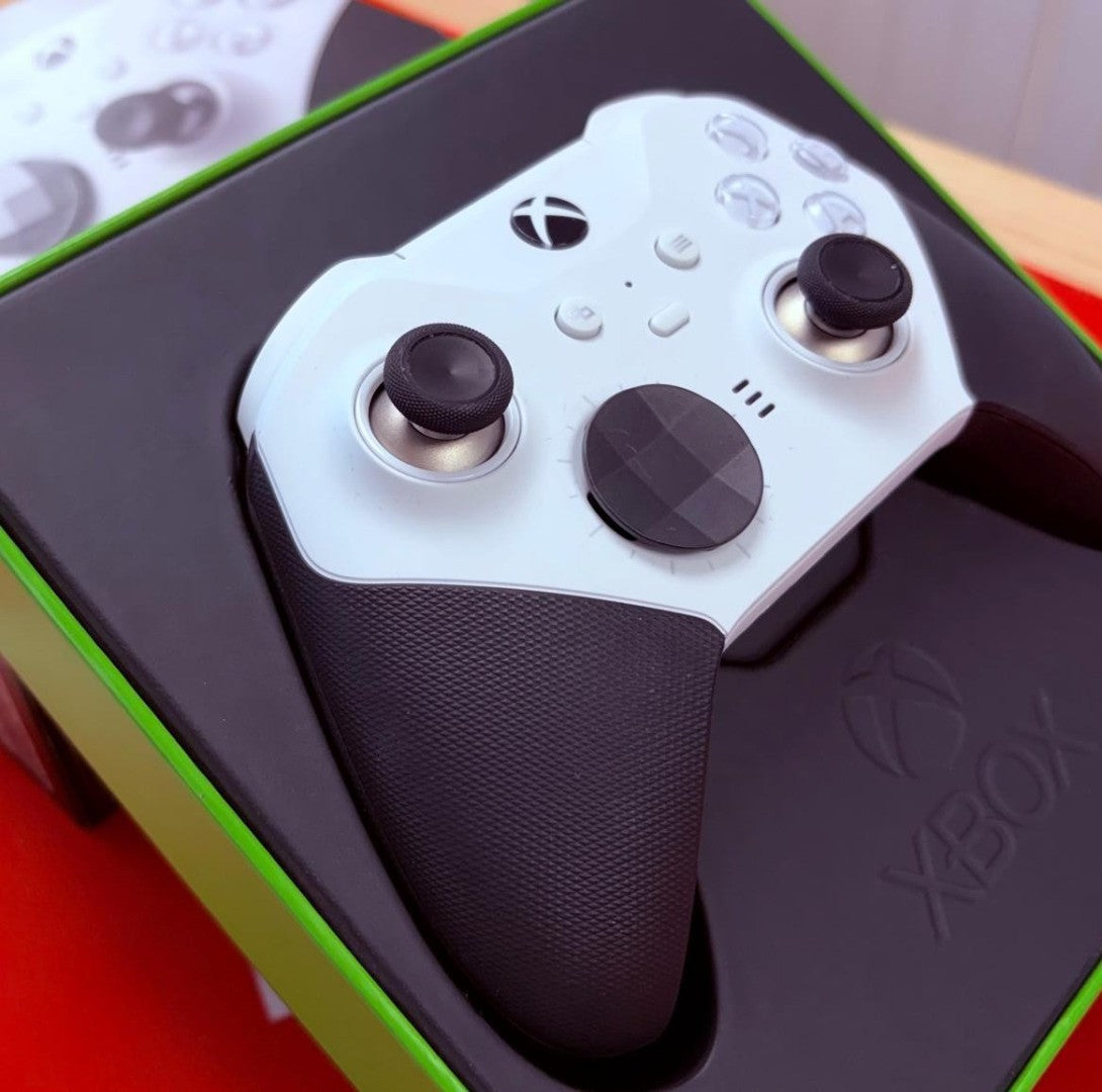 Microsoft Xbox Elite Series 2 Core Wireless Controller White -BOXED WITH EXTRAS!